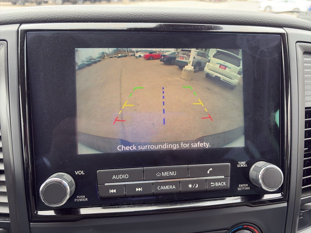 2024 Nissan Titan SV