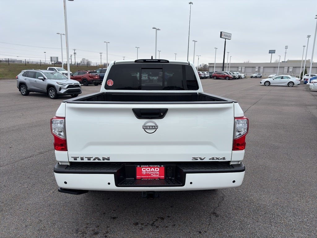 2024 Nissan Titan SV