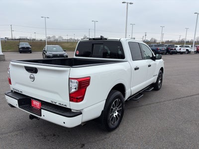 2024 Nissan Titan SV