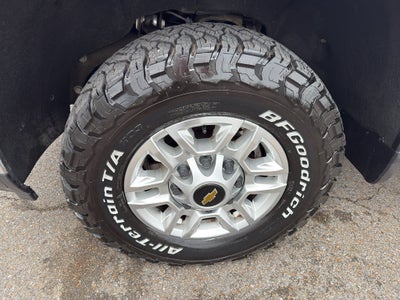 2024 Chevrolet Silverado LT