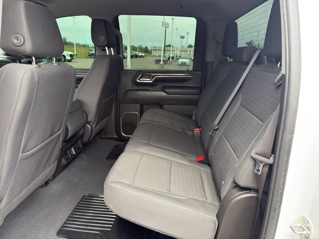 2024 Chevrolet Silverado LT