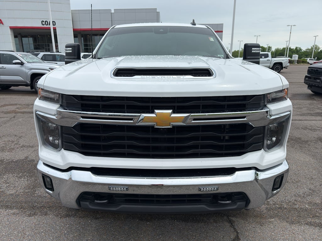 2024 Chevrolet Silverado LT