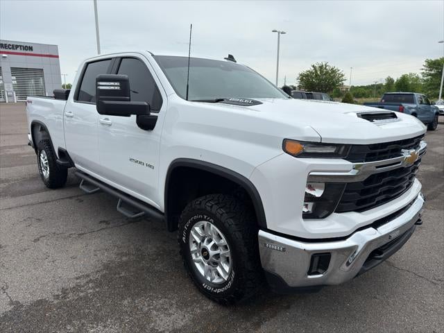 2024 Chevrolet Silverado LT