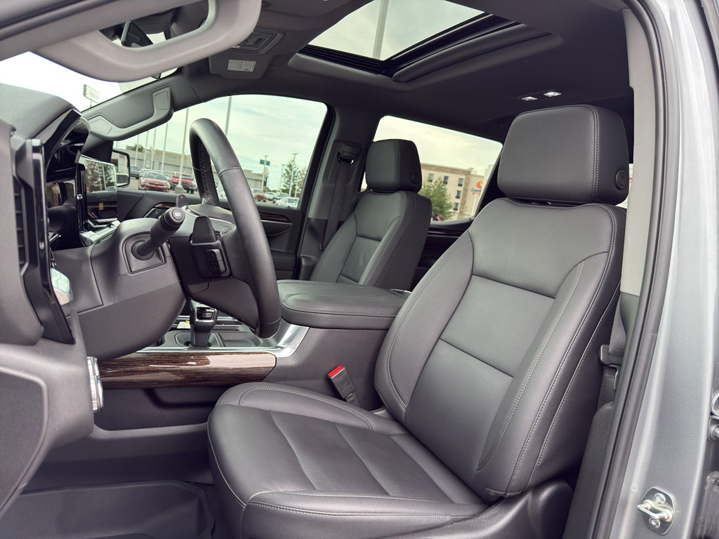 2025 GMC Sierra Elevation