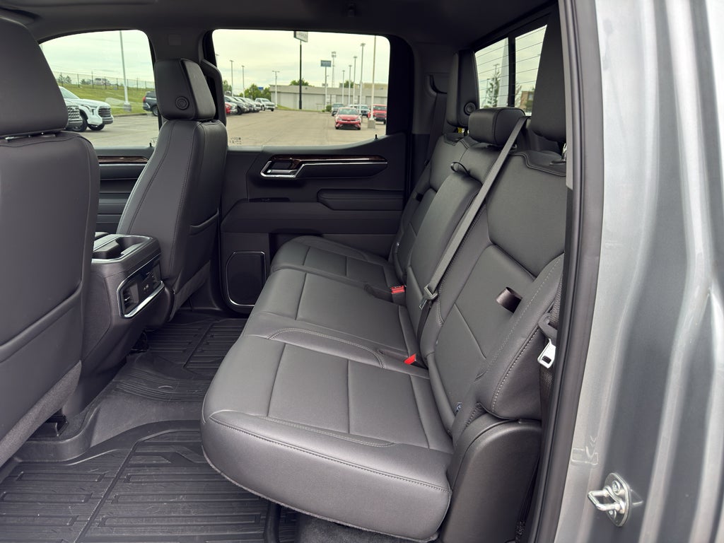 2025 GMC Sierra Elevation