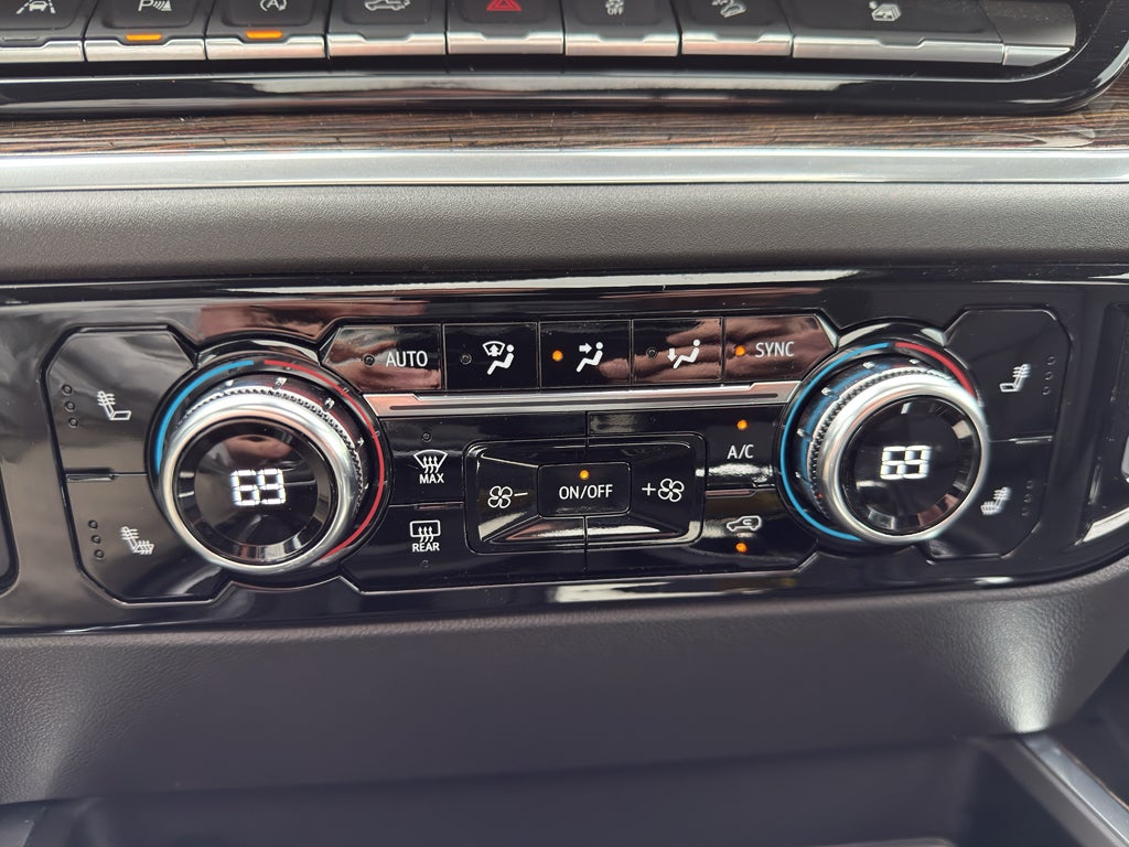 2025 GMC Sierra Elevation