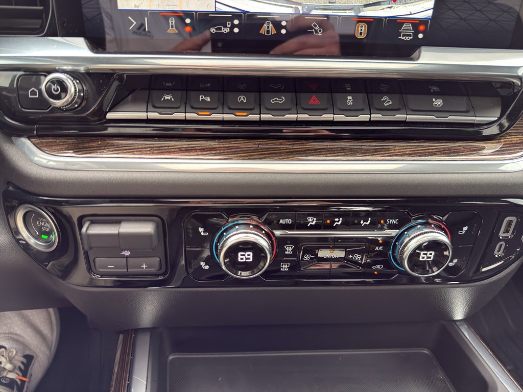 2025 GMC Sierra Elevation