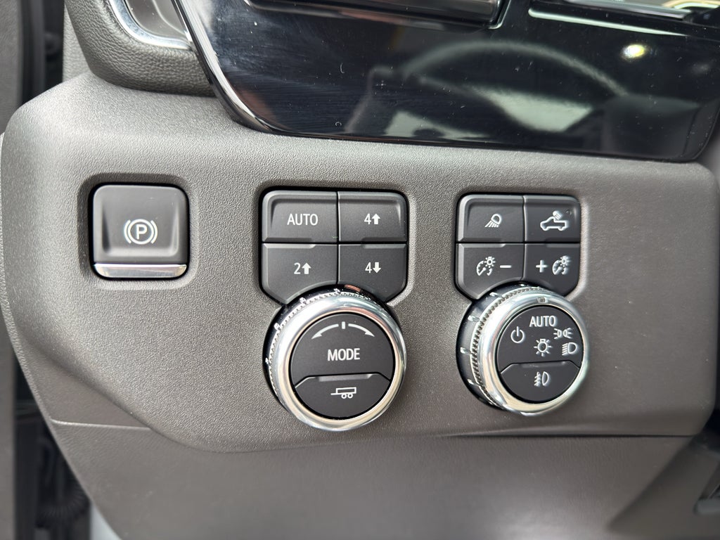 2025 GMC Sierra Elevation
