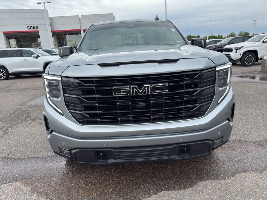 2025 GMC Sierra Elevation