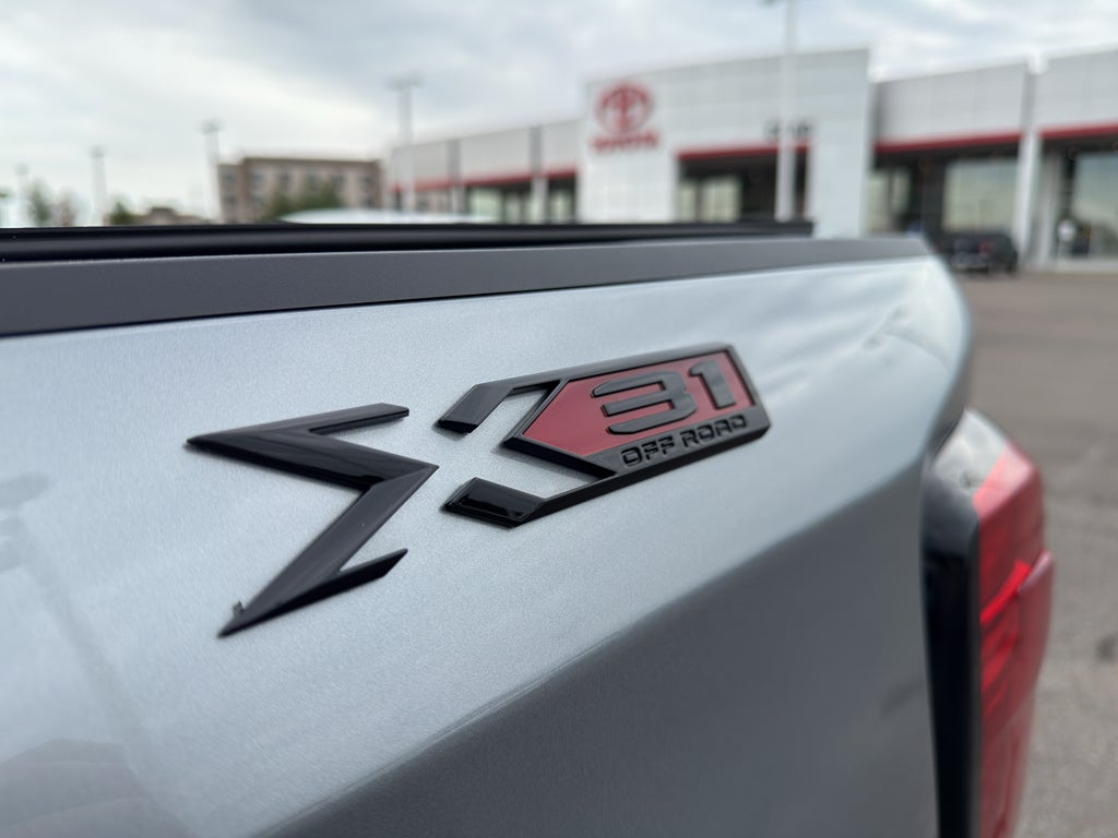 2025 GMC Sierra Elevation