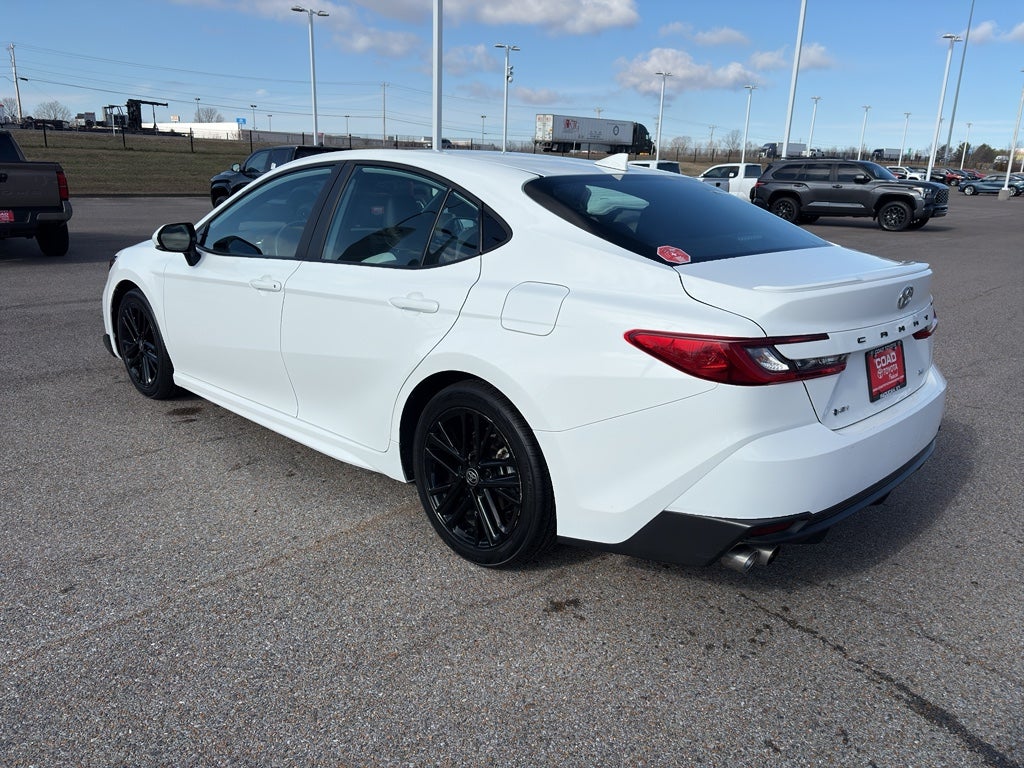 2025 Toyota Camry Hybrid SE