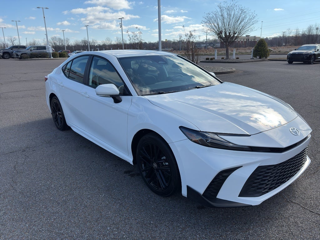 2025 Toyota Camry Hybrid SE