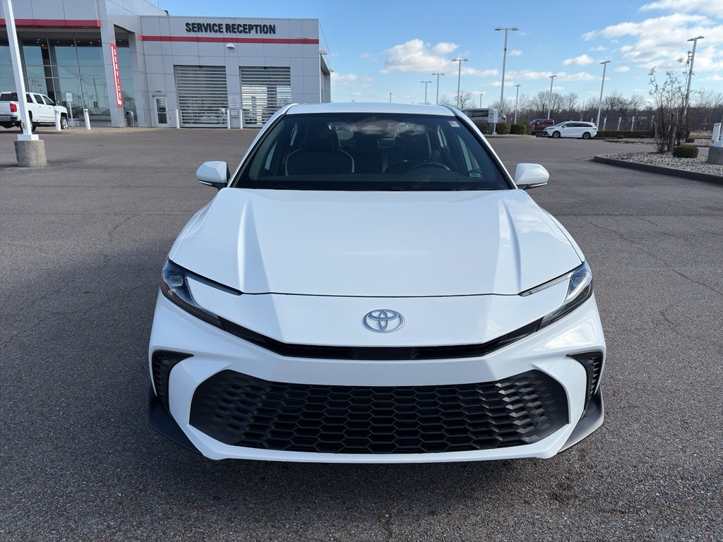 2025 Toyota Camry Hybrid SE