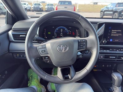 2025 Toyota Camry Hybrid SE