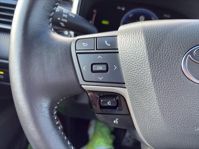 2025 Toyota Camry Hybrid SE