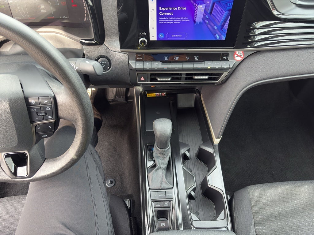 2025 Toyota Camry Hybrid LE