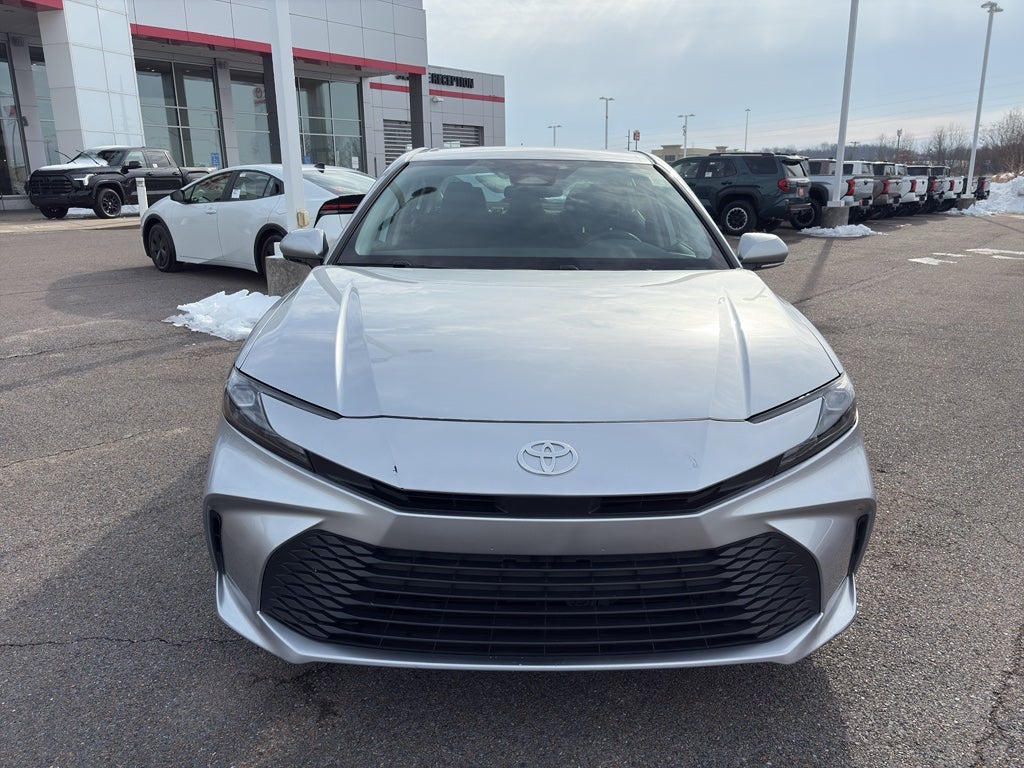 2025 Toyota Camry Hybrid LE