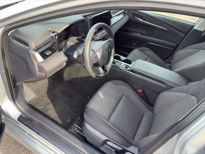 2025 Toyota Camry Hybrid LE