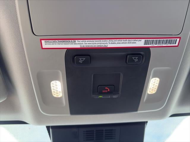 2025 Toyota Camry Hybrid LE