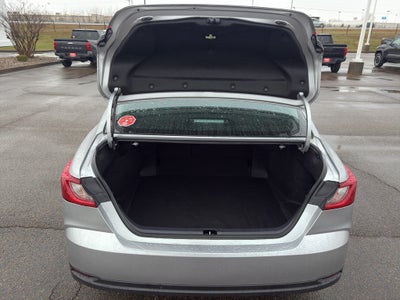 2025 Toyota Camry Hybrid LE