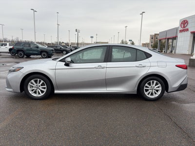 2025 Toyota Camry Hybrid LE