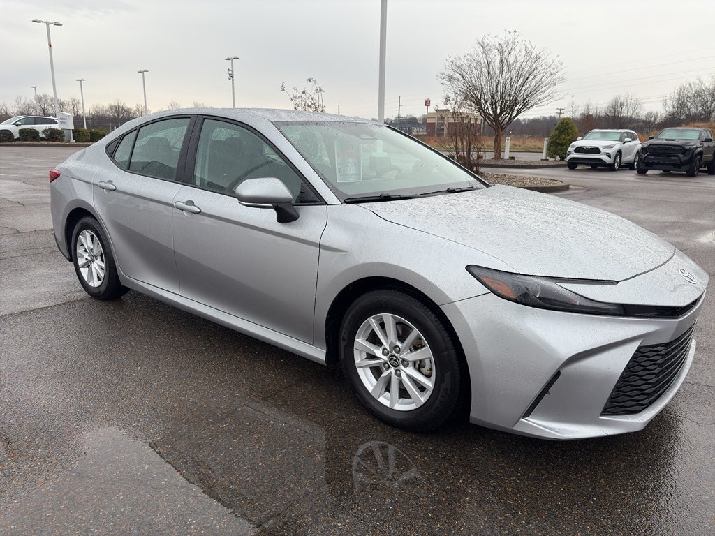 2025 Toyota Camry Hybrid LE