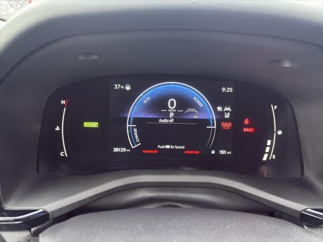 2025 Toyota Camry Hybrid LE