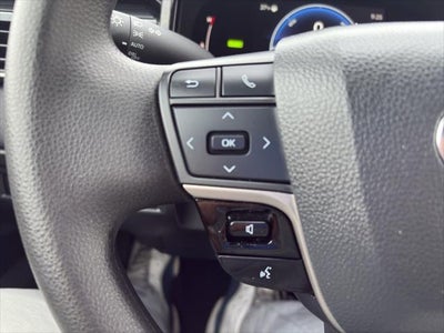 2025 Toyota Camry Hybrid LE