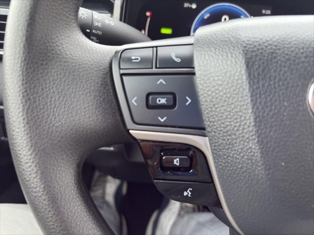 2025 Toyota Camry Hybrid LE