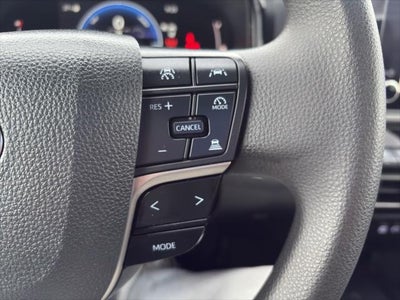 2025 Toyota Camry Hybrid LE