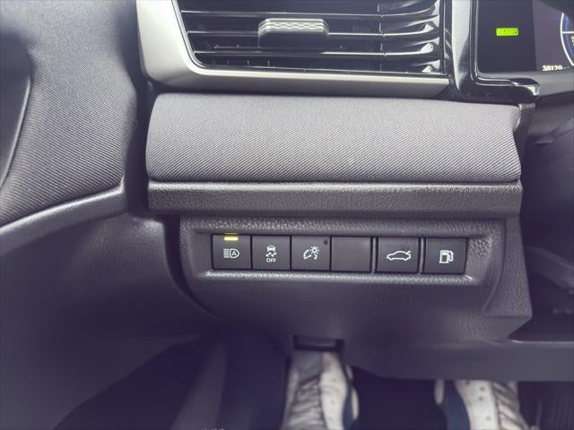 2025 Toyota Camry Hybrid LE