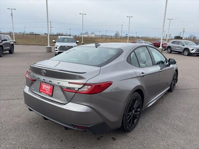 2025 Toyota Camry Hybrid SE