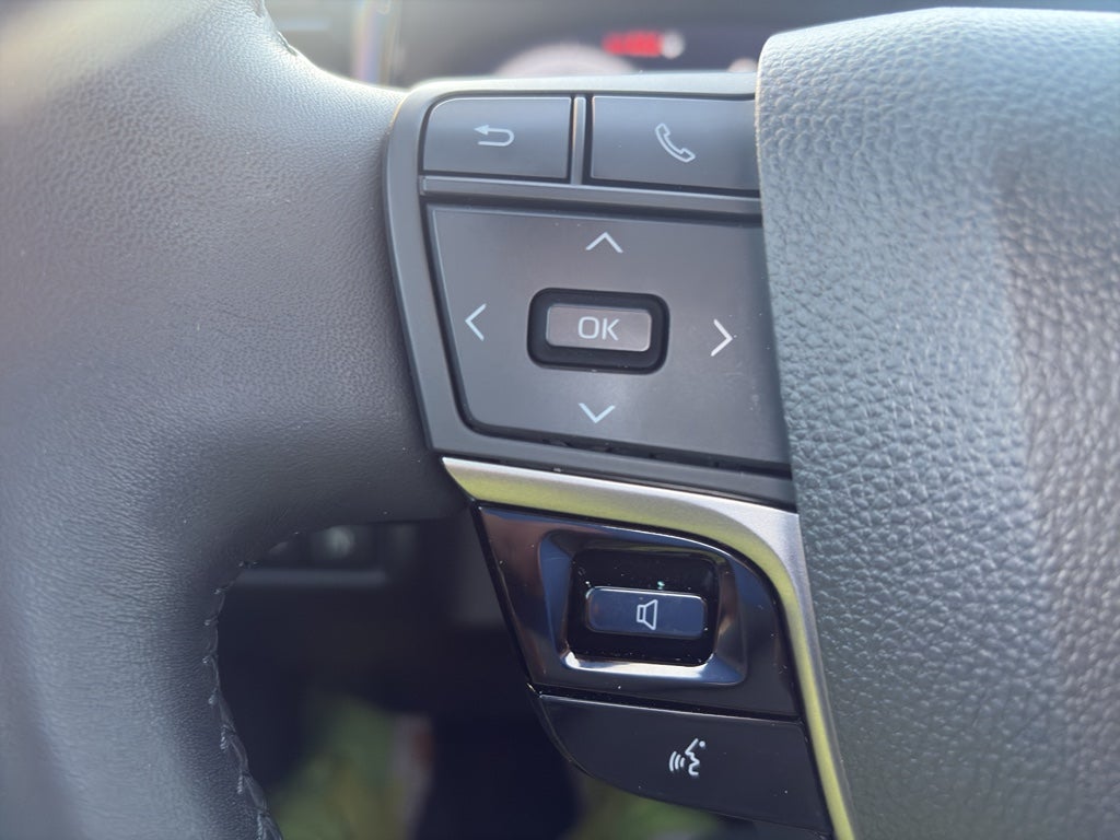 2025 Toyota Camry Hybrid XSE