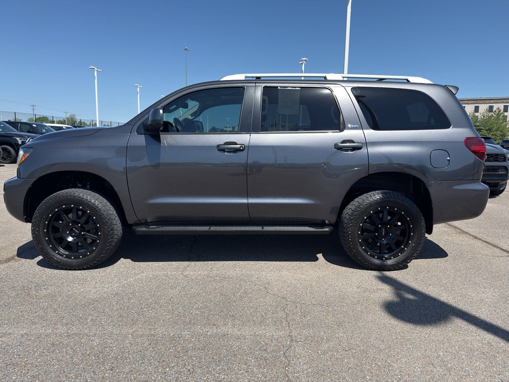 2019 Toyota Sequoia SR5