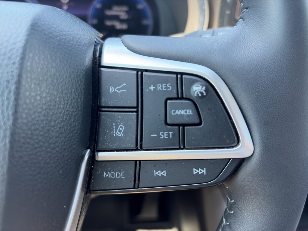 2023 Toyota Highlander Hybrid Hybrid Platinum