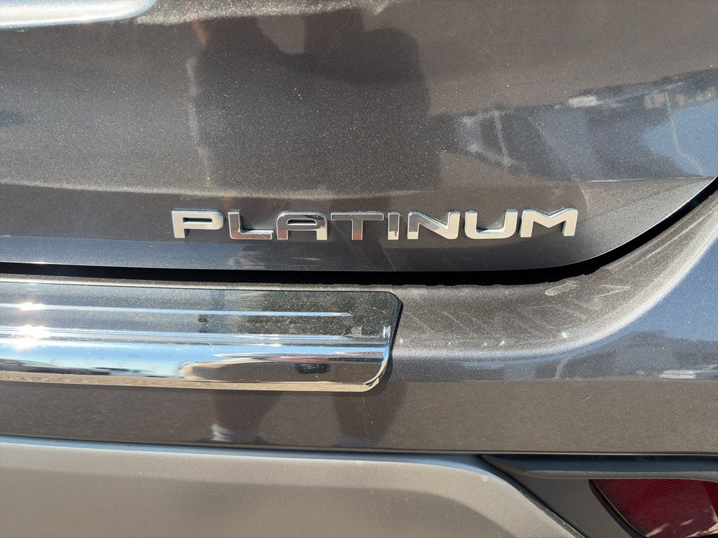 2023 Toyota Highlander Hybrid Hybrid Platinum