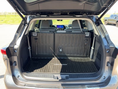 2023 Toyota Highlander Hybrid Hybrid Platinum