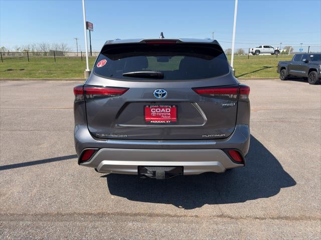 2023 Toyota Highlander Hybrid Hybrid Platinum