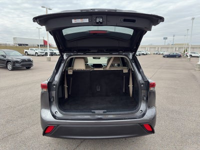 2023 Toyota Highlander XLE