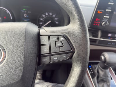 2024 Toyota Sienna LE