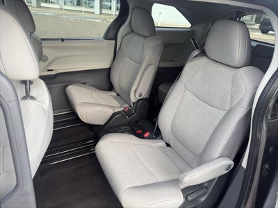 2024 Toyota Sienna LE