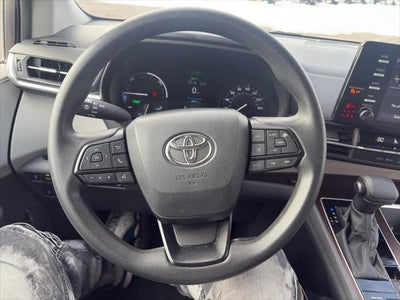 2024 Toyota Sienna LE