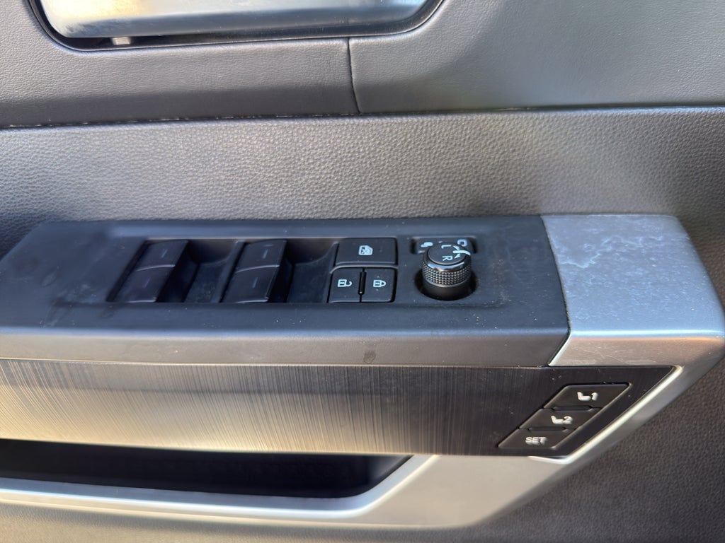 2023 Toyota Tundra Platinum