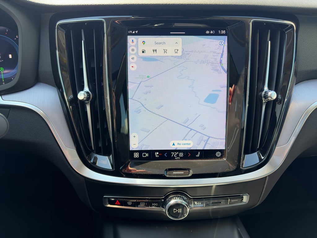 2024 Volvo S60 Core Dark Theme