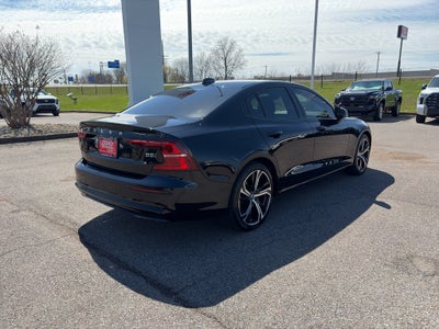 2024 Volvo S60 Core Dark Theme