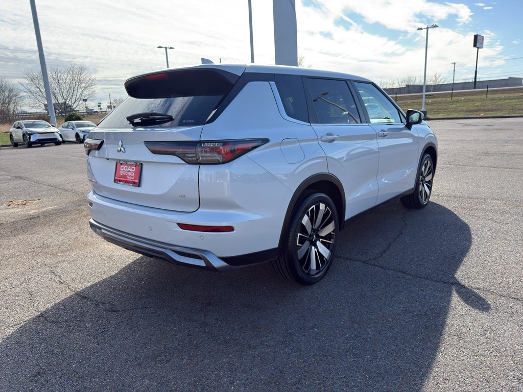 2025 Mitsubishi Outlander SE