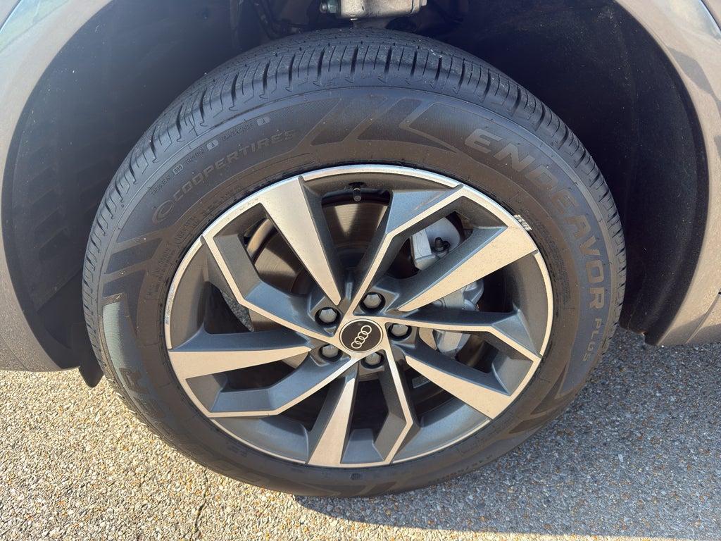 2023 Audi Q5 S line Prestige