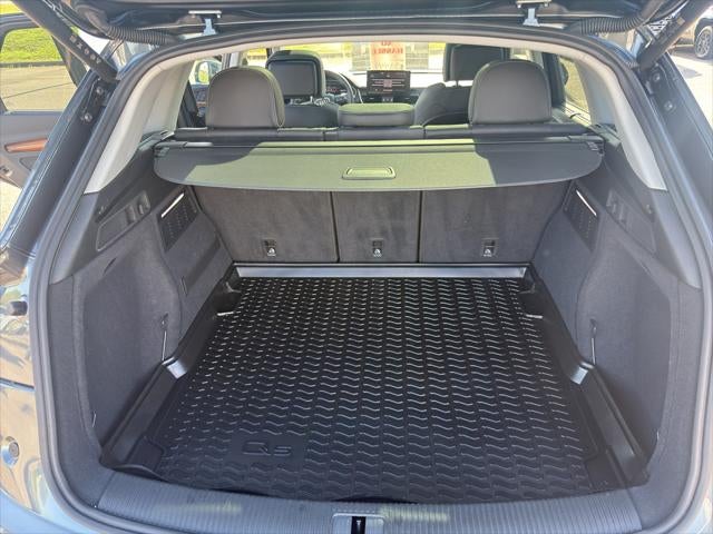 2023 Audi Q5 S line Prestige