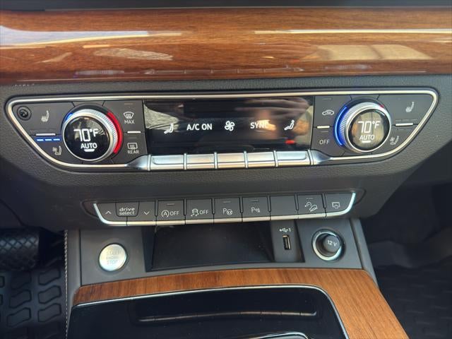 2023 Audi Q5 S line Prestige