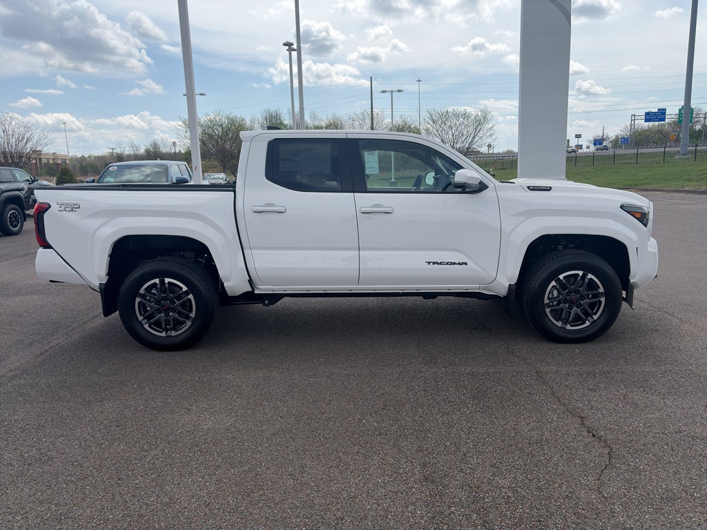 2026 Toyota Tacoma i-FORCE MAX Tacoma TRD Sport